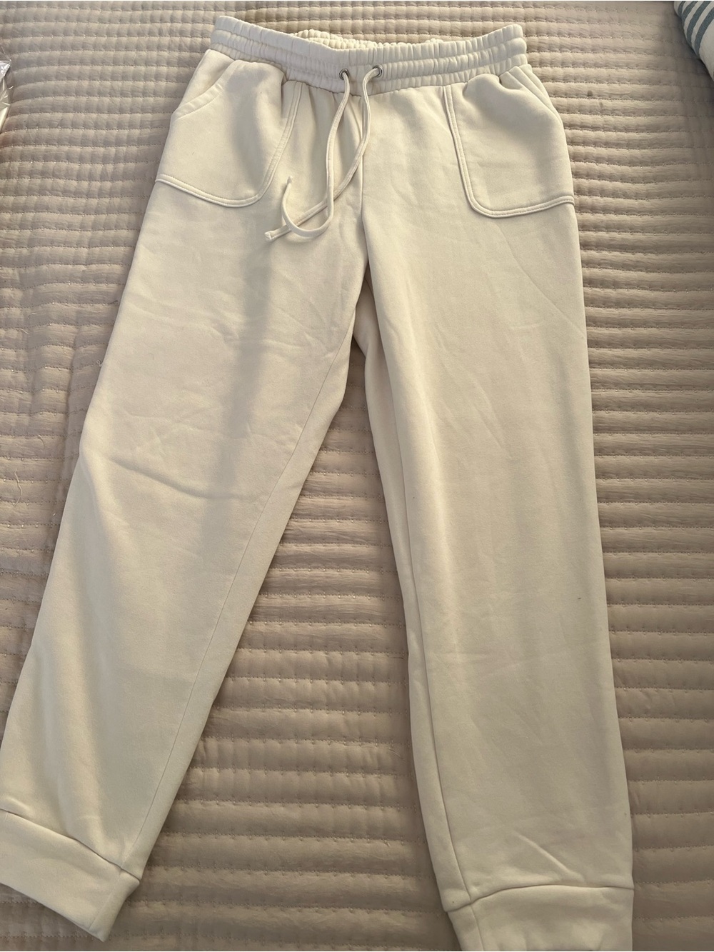Rae Dunn Cream/White Cozy Fleece Joggers